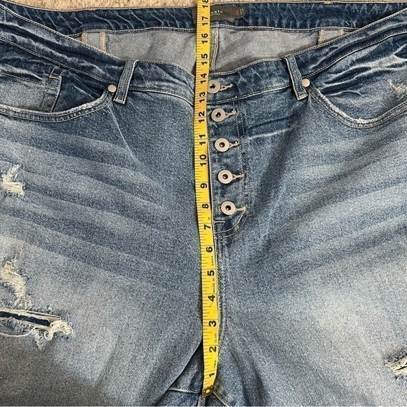 Torrid High rise  feel the fit womens Plus  jeans size 26R - Picture 10 of 10